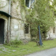 Lind castle - entrance to the museum