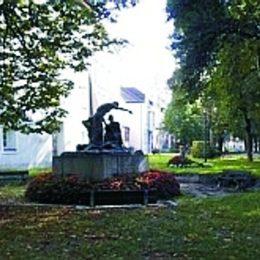Denkmal im Pollheimerpark